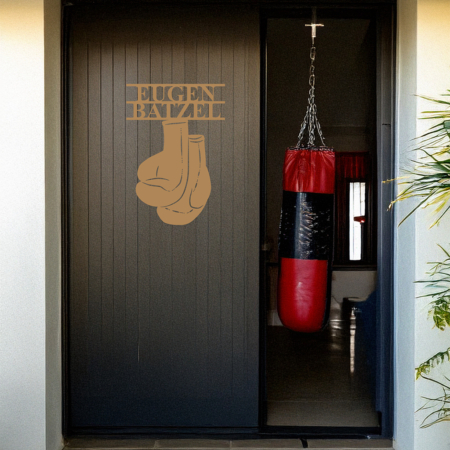 BOX-HAND